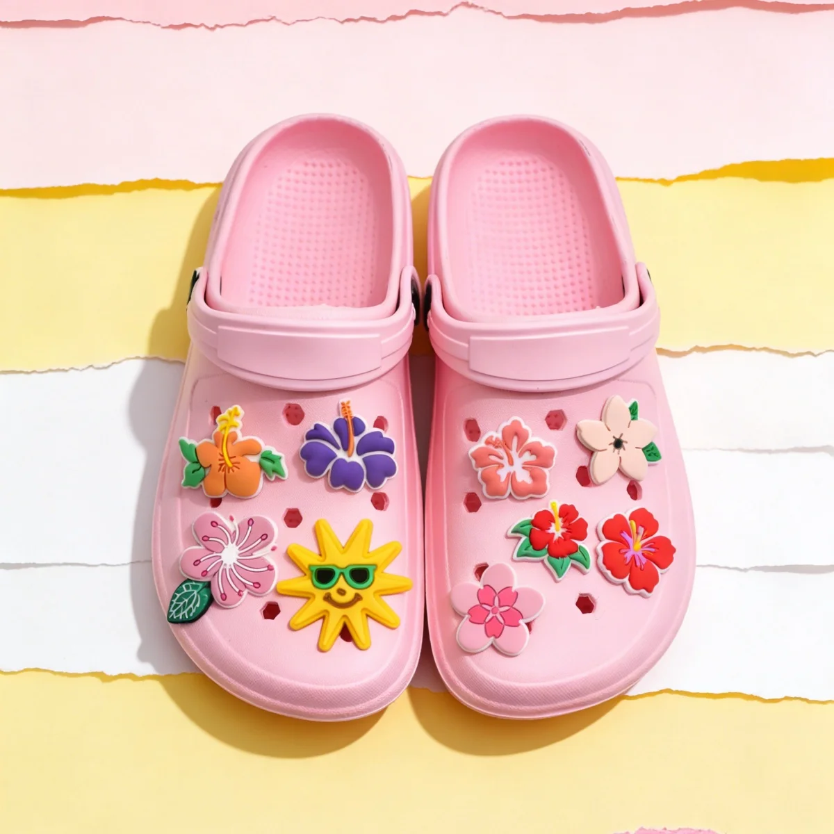 18Pcs Flower Shoe Charms for Crocs Cute Shoe Charms for Women Girls Kawaii Shoe Charms for Sandals Wristbands Birthday Party Gif