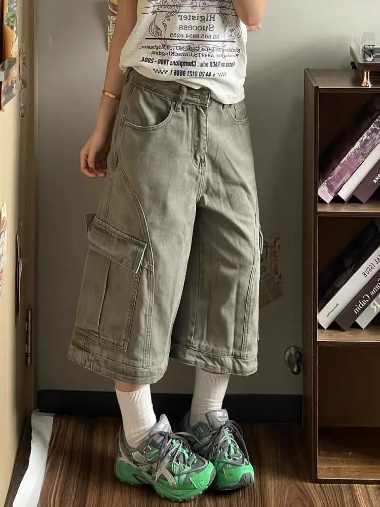 Damskie jasnoszare spodnie z szerokimi nogawkami i dużymi kieszeniami w stylu retro amerykańskim z lat 2000, jeansy w stylu punkowym, nowe, luźne spodnie crop na lato.