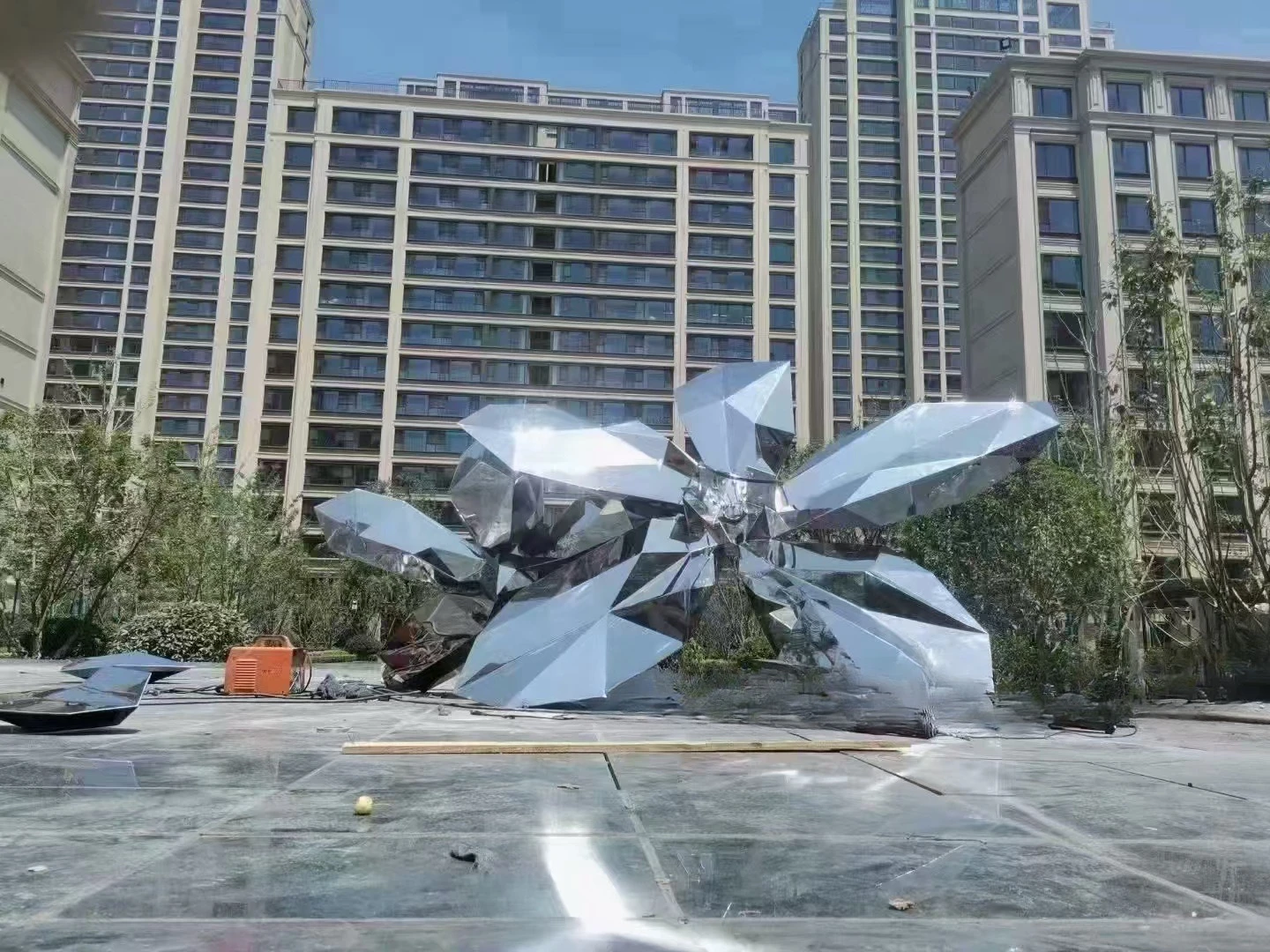 

Ring, stainless steel, sculpture, outdoor, water feature, fountain, mirror