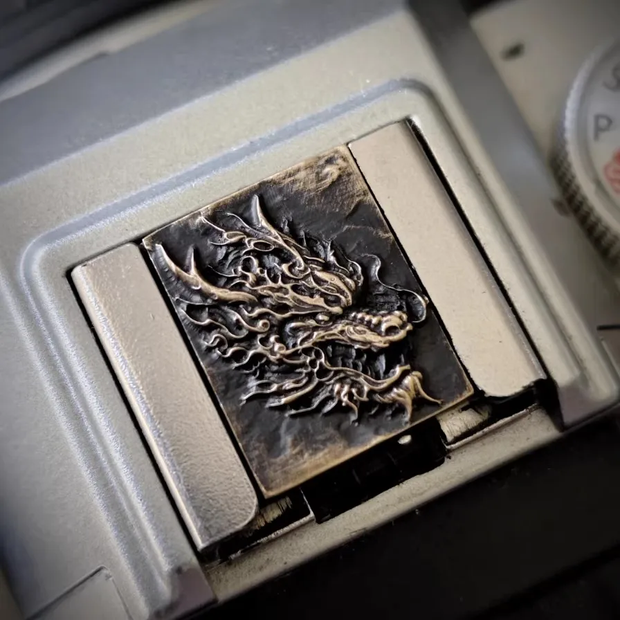 

Photographers Birthday New Year Gifts dargon camera hot shoe decorative covers xt50xt5x100vi copper hotshoe cover XT30/XS20/XE4