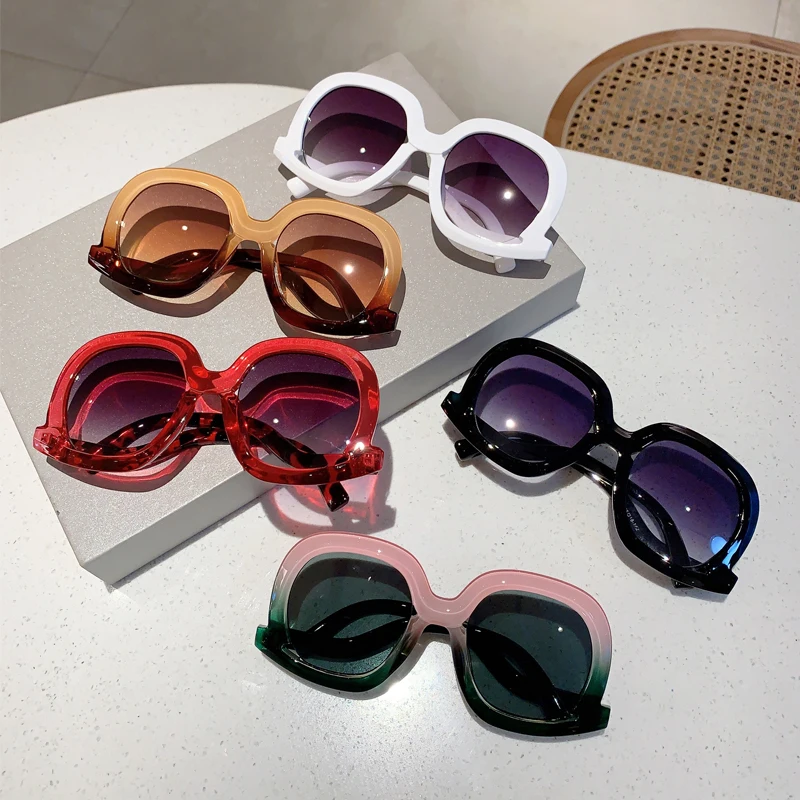 KAMMPT Oversized Round Sunglasses Stylish Vintage Candy Color Frame Women Eyewear 2023 New Brand Design Gradient UV400 Shades