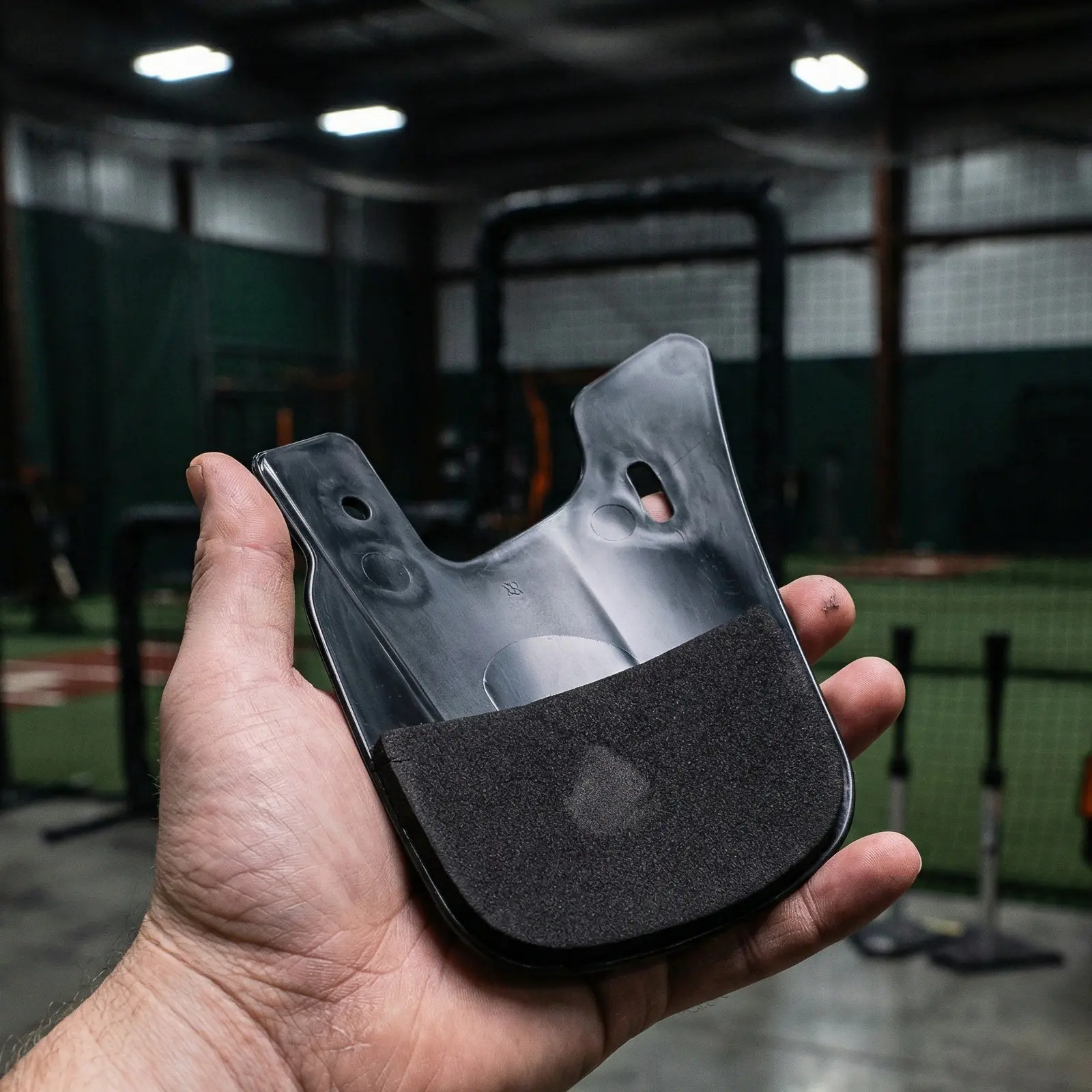 Baseball Jaw Guard Right Chin Thickened Mesh Cushion Adjustable Strap Pad Replacement Protective Chin Pad for Baseball