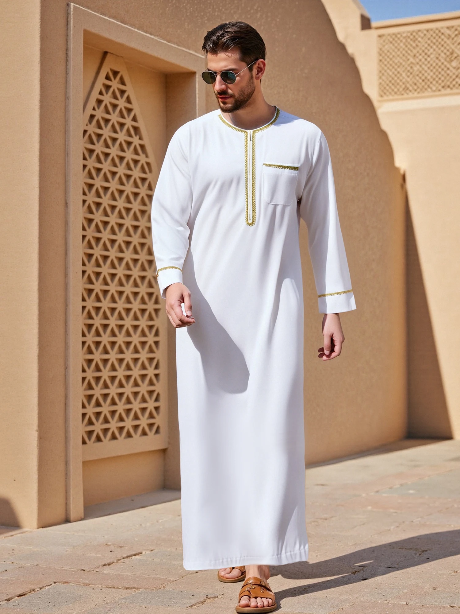 Abito caftano da uomo ricamato in oro manica lunga girocollo ampio abito lungo stile etnico costume nazionale