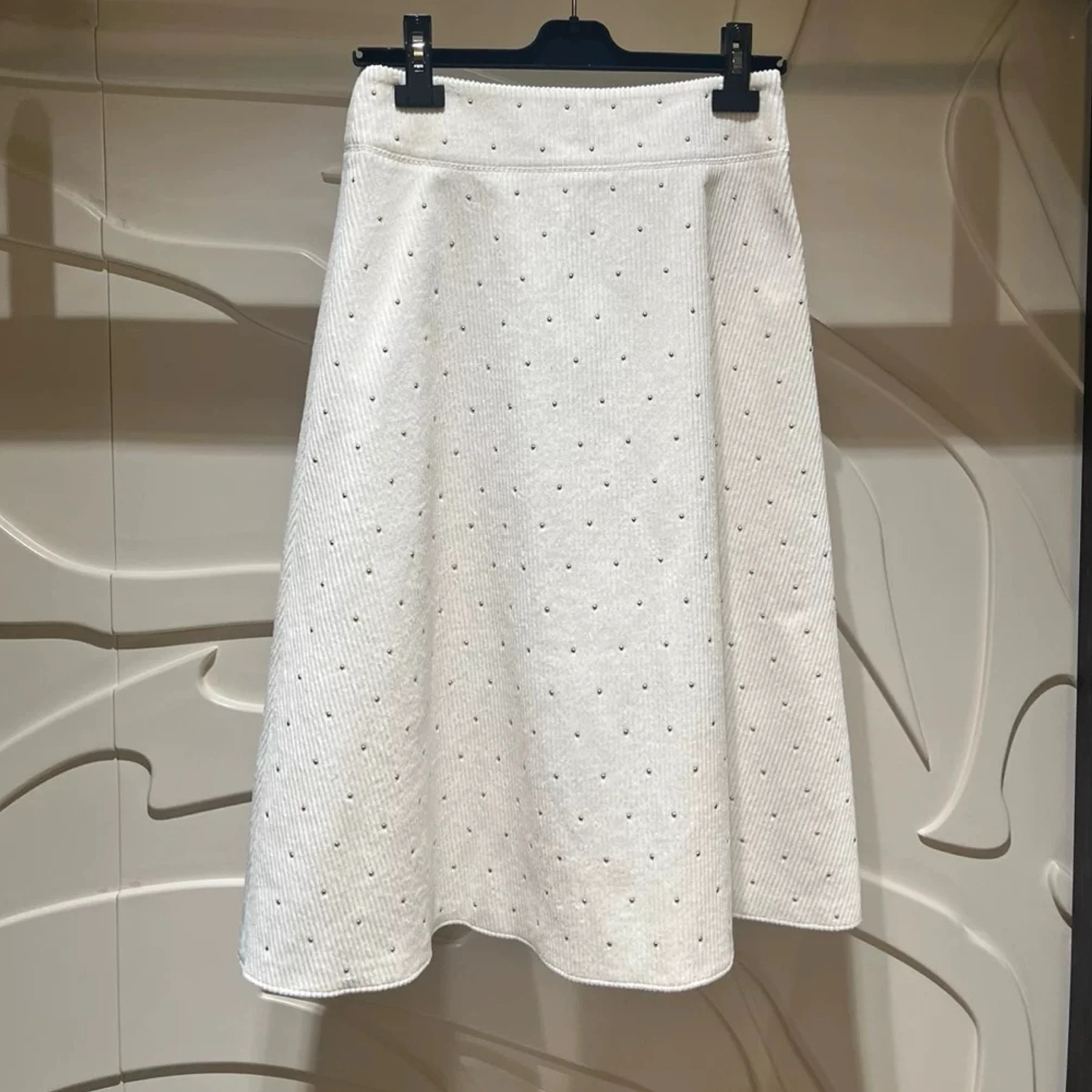 Saia Midi Estilo Coreano em A com Cintura Alta e Contas Pesadas Moda Casual Versátil Emaecimento Primavera 2025 Saia de Mal...