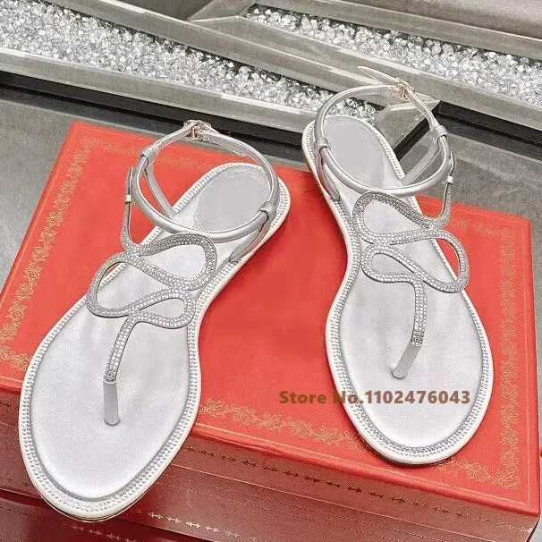 

Summer New Style Rhinestone Toe Clip Sandals Women Round Toe Crystal Snake Shaped Flat Slippers Ladies Beach Casual Shoes