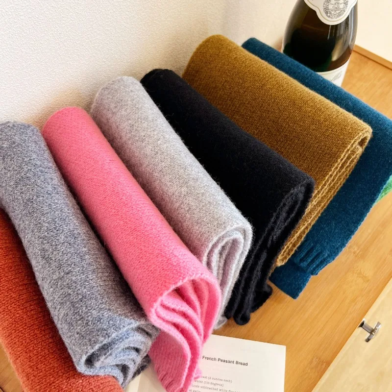 Bufanda de nuevo estilo para hombres y mujeres, color puro, fácil de combinar, bufanda de punto cálida para el invierno