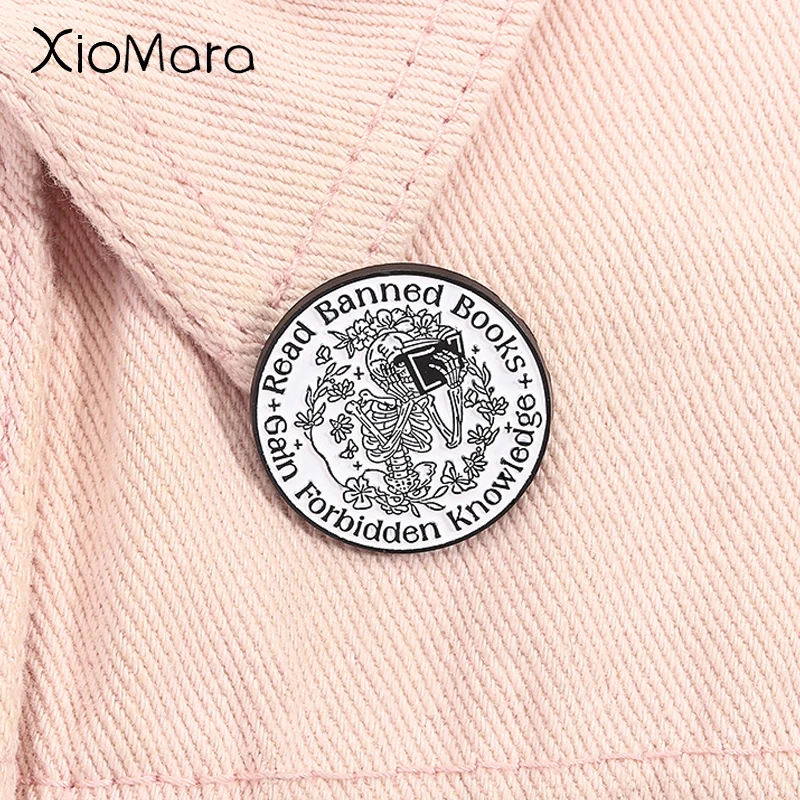 

Read Banned Books Floral Skeleton Enamel Pin Reding Lover Gothic Halloween Brooch Lapel Badge Jewelry Gift for Bookworm Friends
