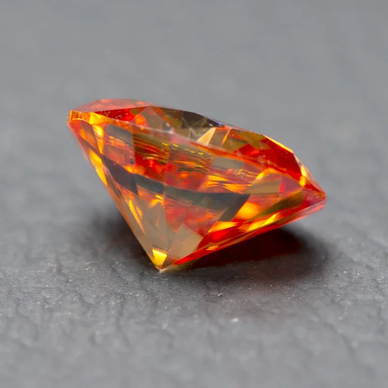 Batu Moissanite warna oranye Oval Cut Lab dibuat batu permata sintetis lulus penguji berlian dilengkapi dengan sertifikat GRA