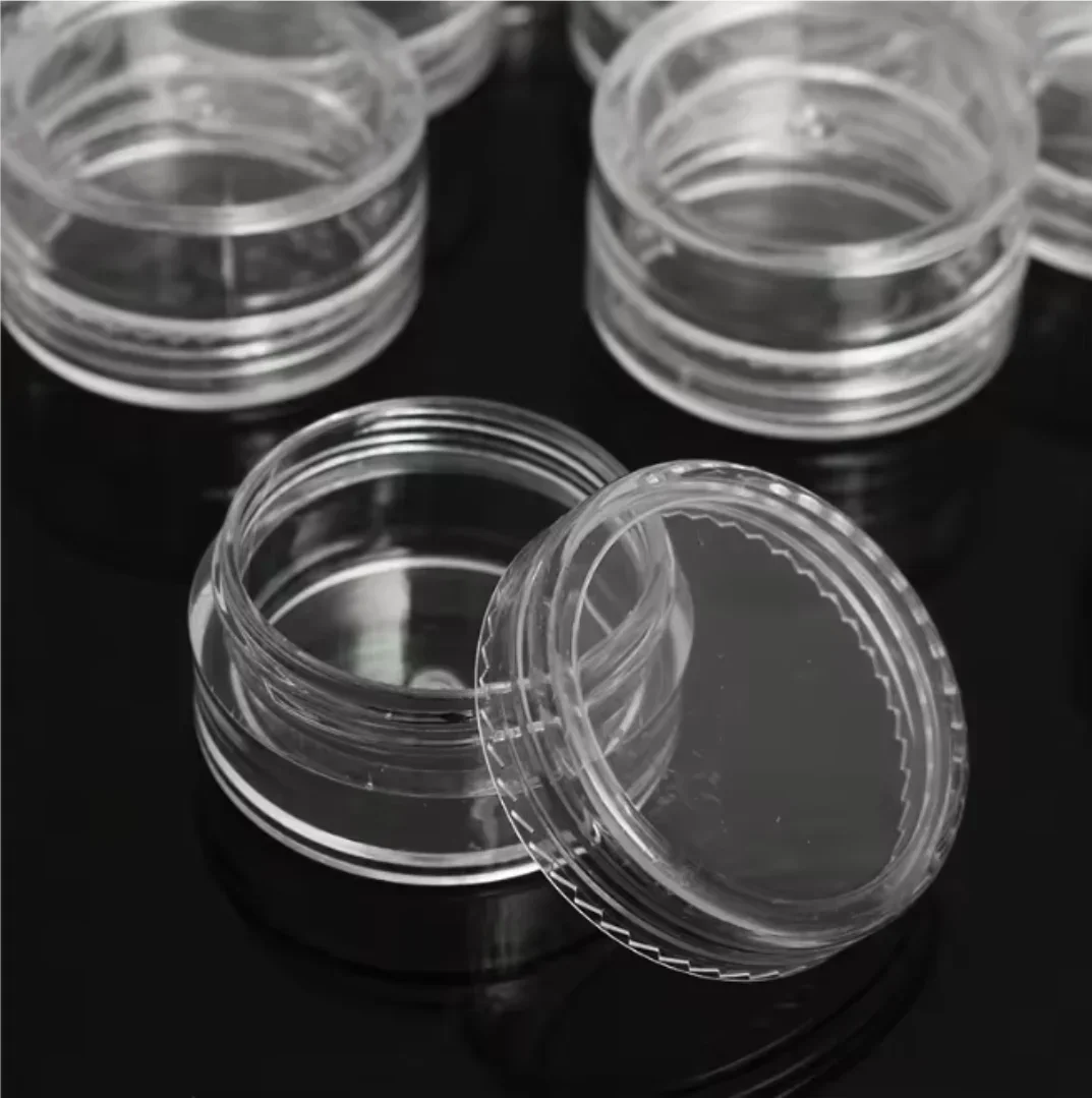 Contenedores de muestras transparentes para crema, mini cosméticos, 50 Uds., 5g, tarros transparentes, bálsamo, decoración de uñas, cuidado de labios, cuidado de la piel (latas portátiles pequeñas)