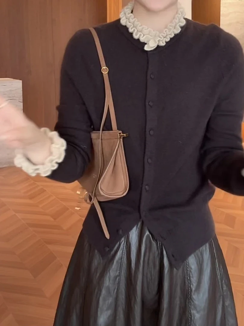 

Casual Versatile Knitted Sweater Long Sleeve Autumn Fashionable Age-Defying Top for plus Size Women Elegant Personality