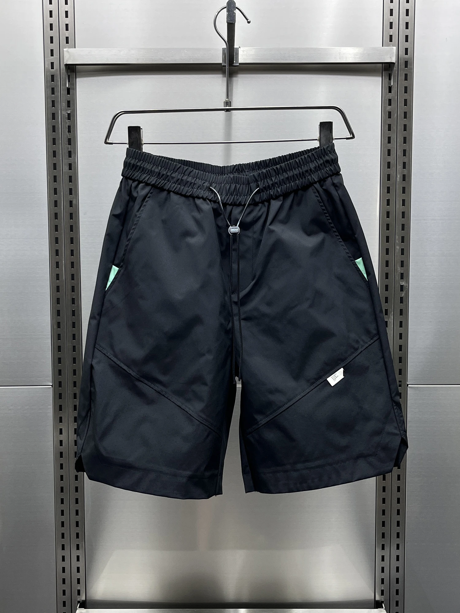 

Мужские летние шорты из ледяного шелка: дышащие, быстросохнущие, повседневные, средней длины, модные, универсальные, однотонные