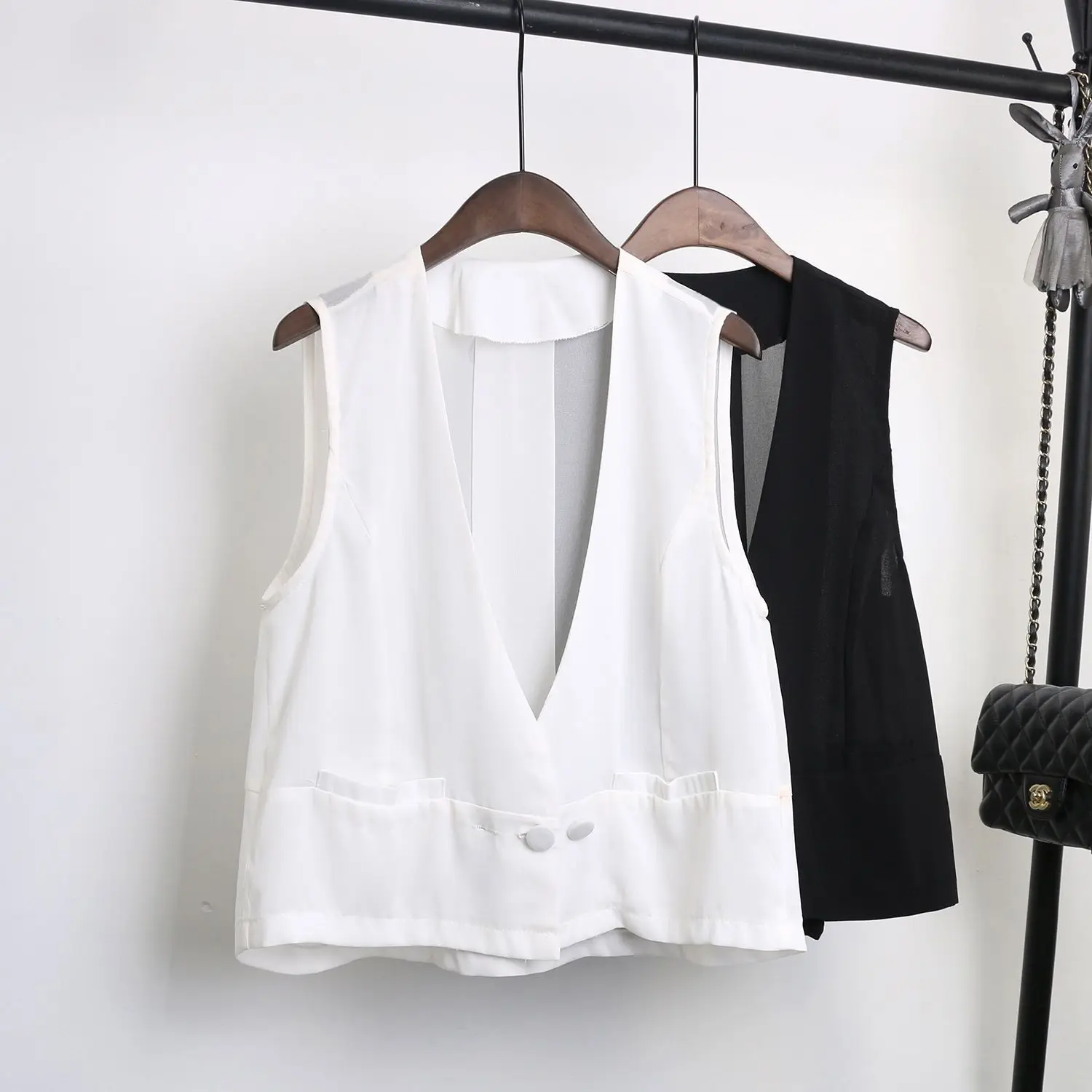 

Short Vest Summer Women Clothing Tank Tops Loose Chiffon Top Thin Waistcoat Undershirt Jacket Cardigan Black White New