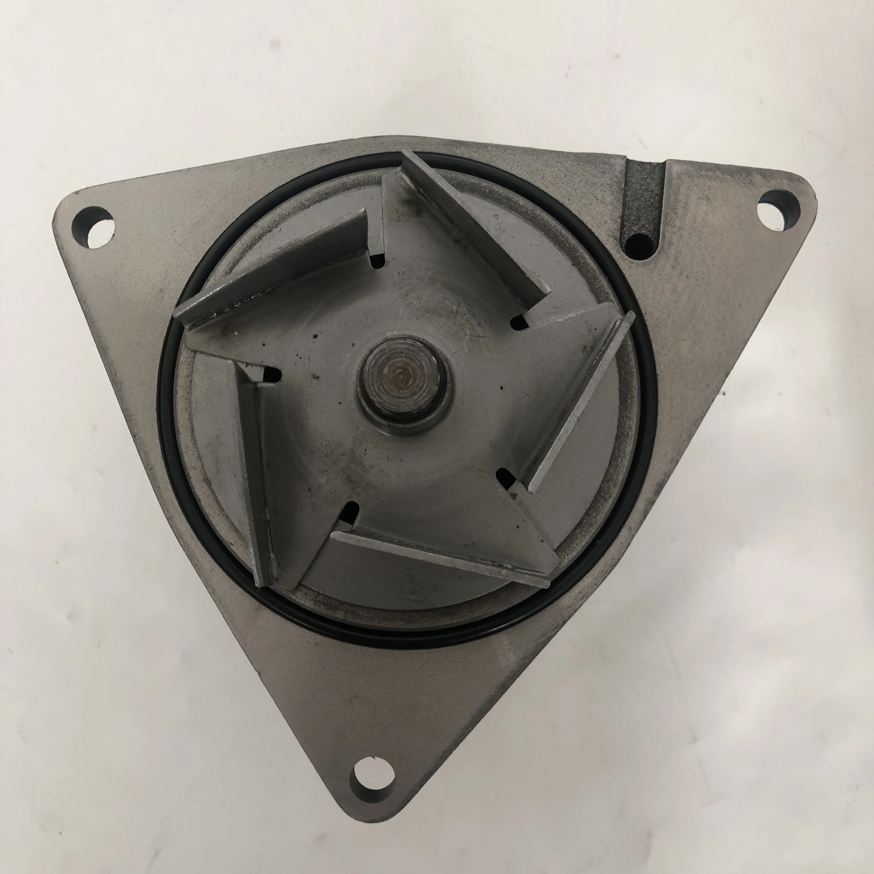 

Wholesale High Quality GF-N114 RE8 diesel Engine Water Pump 21010-97266 RE8 Water Pump