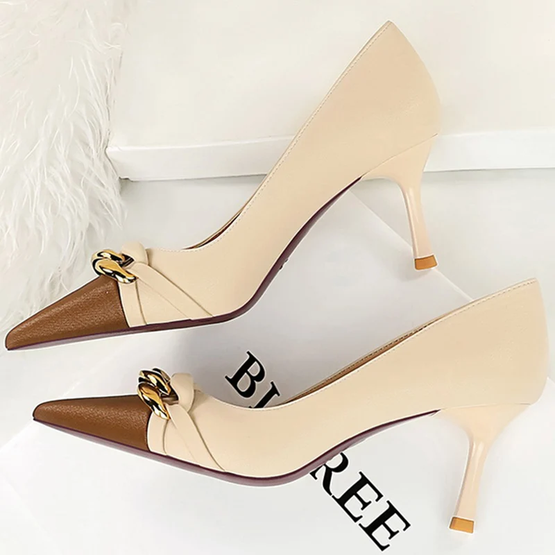 Western Style Party Women Shoes 7cm Thin High Heels Shallow Mixed Colors Pointed Toe Metal Chain Decoration Fashion Ladies Pumps