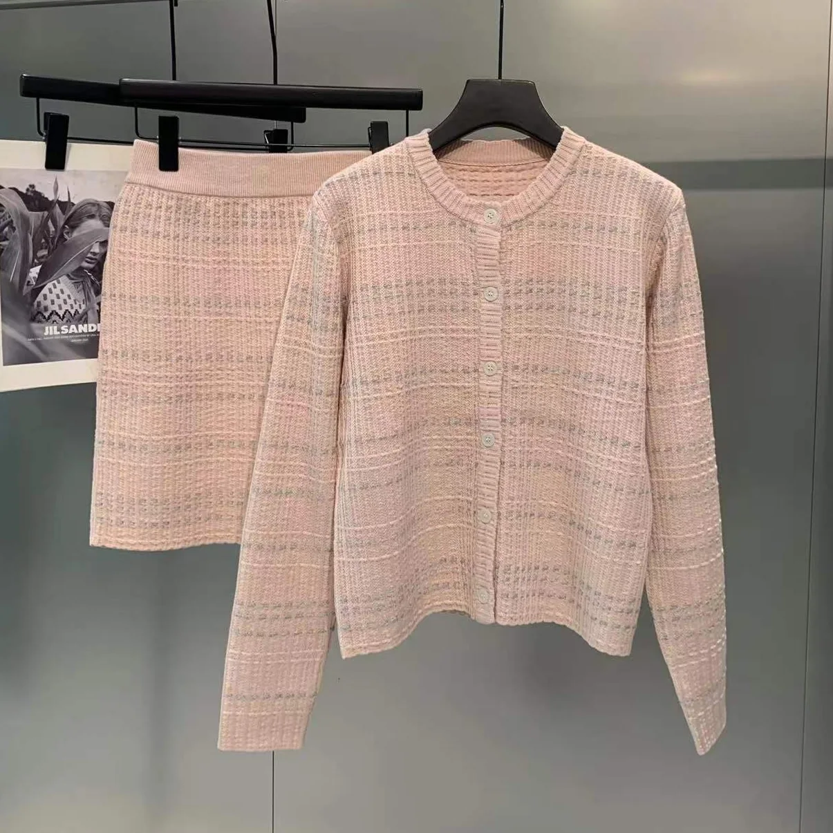 CHUJIE Frühherbst 2025 TB Set im akademischen Stil, Blasengarn und Tweed-Strickjacke und Rock, 2-teiliges Set, jugendliches schickes Outfit