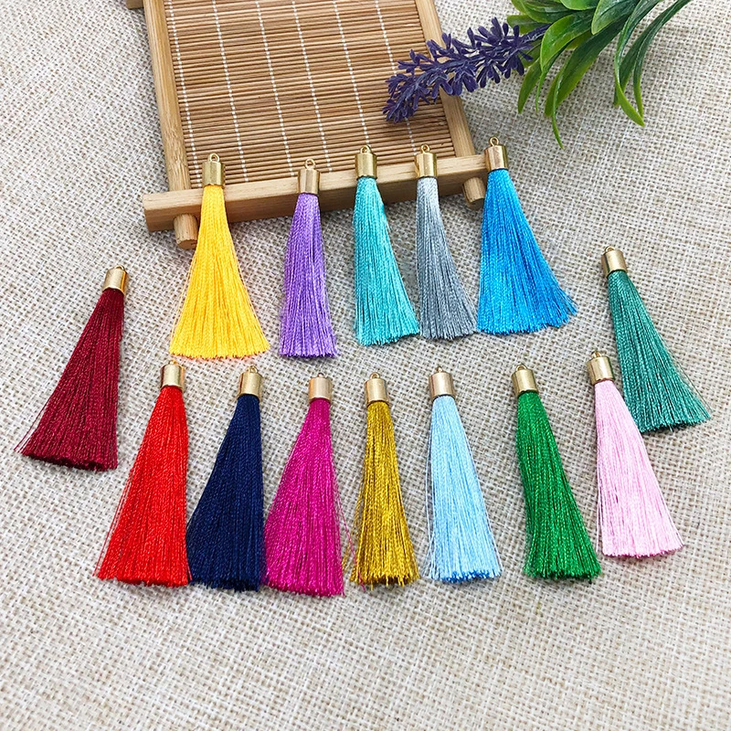 10 Stück 6 cm lange kleine Metallkappe Quaste Anhänger DIY Schmuck Vorhang Kleidungsstücke Zubehör DIY Handwerk Geschenk Ohrring handgefertigtes Material