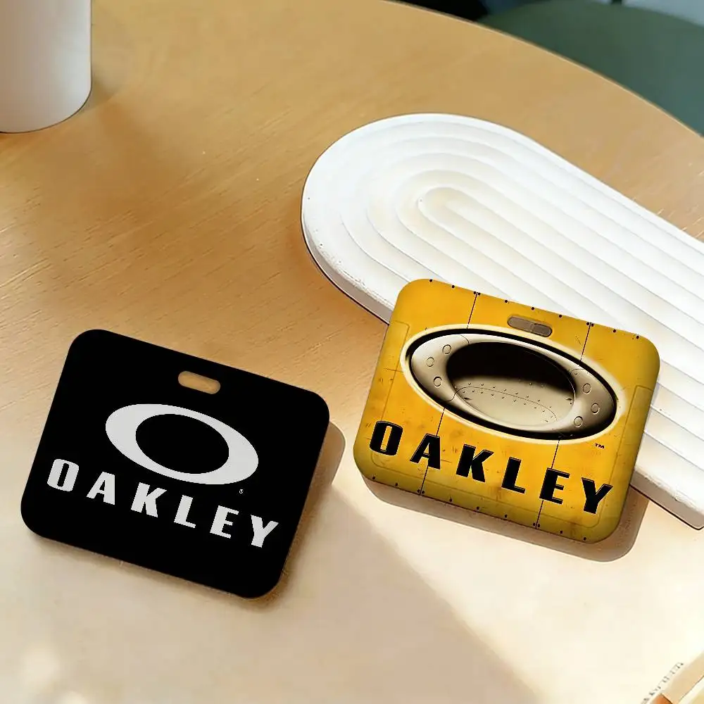Capa Protetora de Cartão O-Oakley para Ônibus, Banco, Trabalho, Crachá de Identificação, Crachá de Enfermeira, Porta-Cartões de Plástico