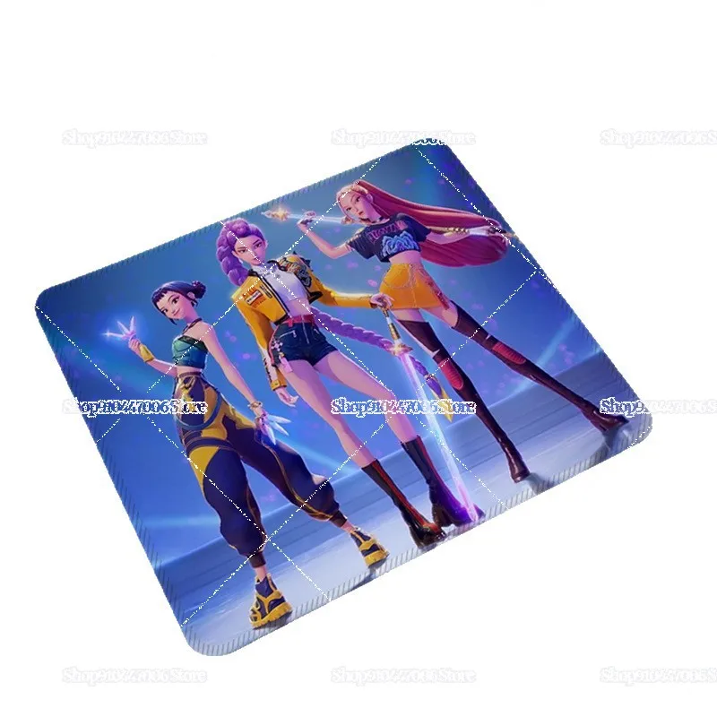 K-POP: لوحة ماوس Demon Hunters مضادة للانزلاق للأولاد والبنات لتزيين سطح المكتب لوحة ماوس ألعاب مقاومة للماء وبدون حافة وخياطة هدية