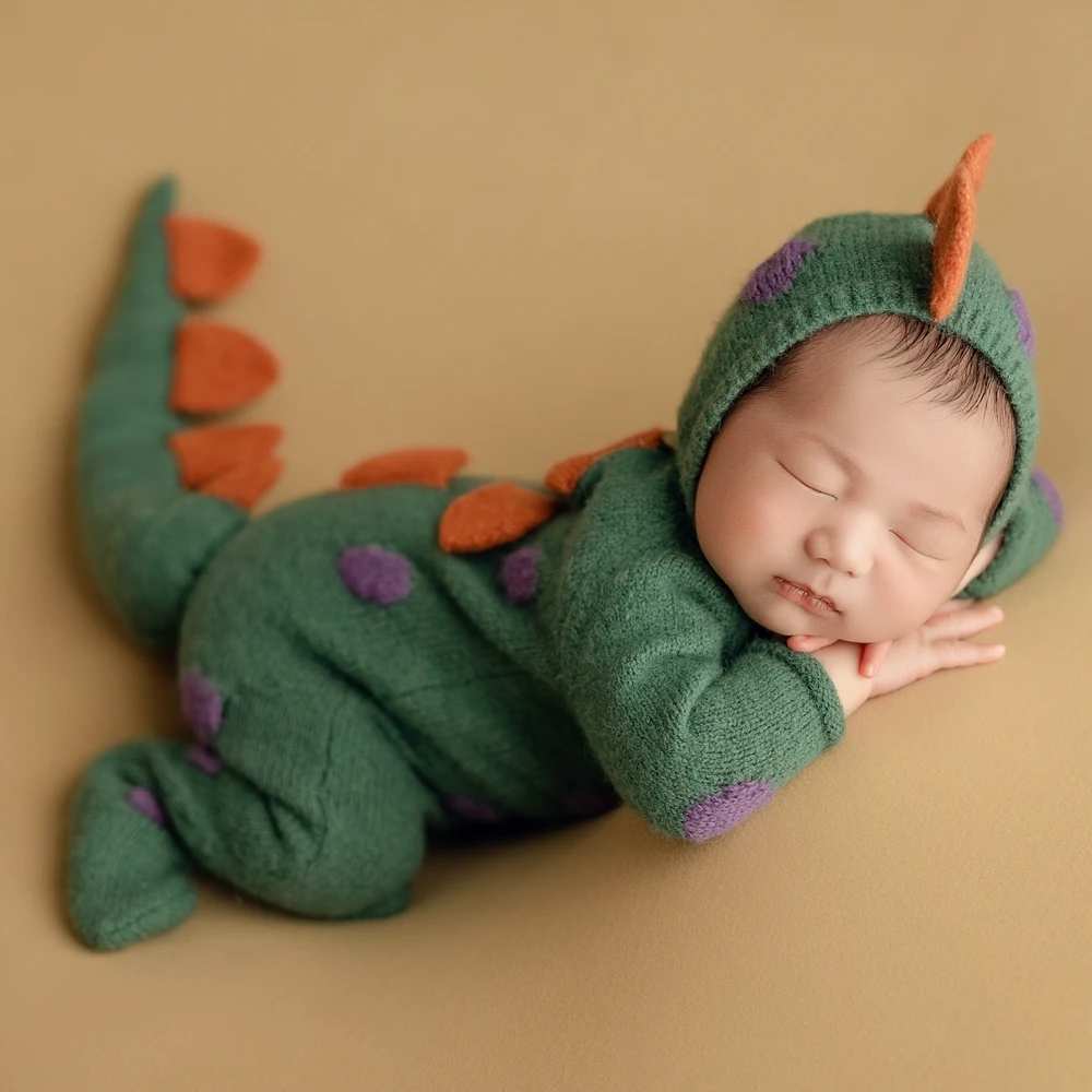 Footed Newborn Dianosaur Costume Baby Photography Props Dragon Newborn Boy Clothes Photo Knitted Animal Baby Photography Outfit