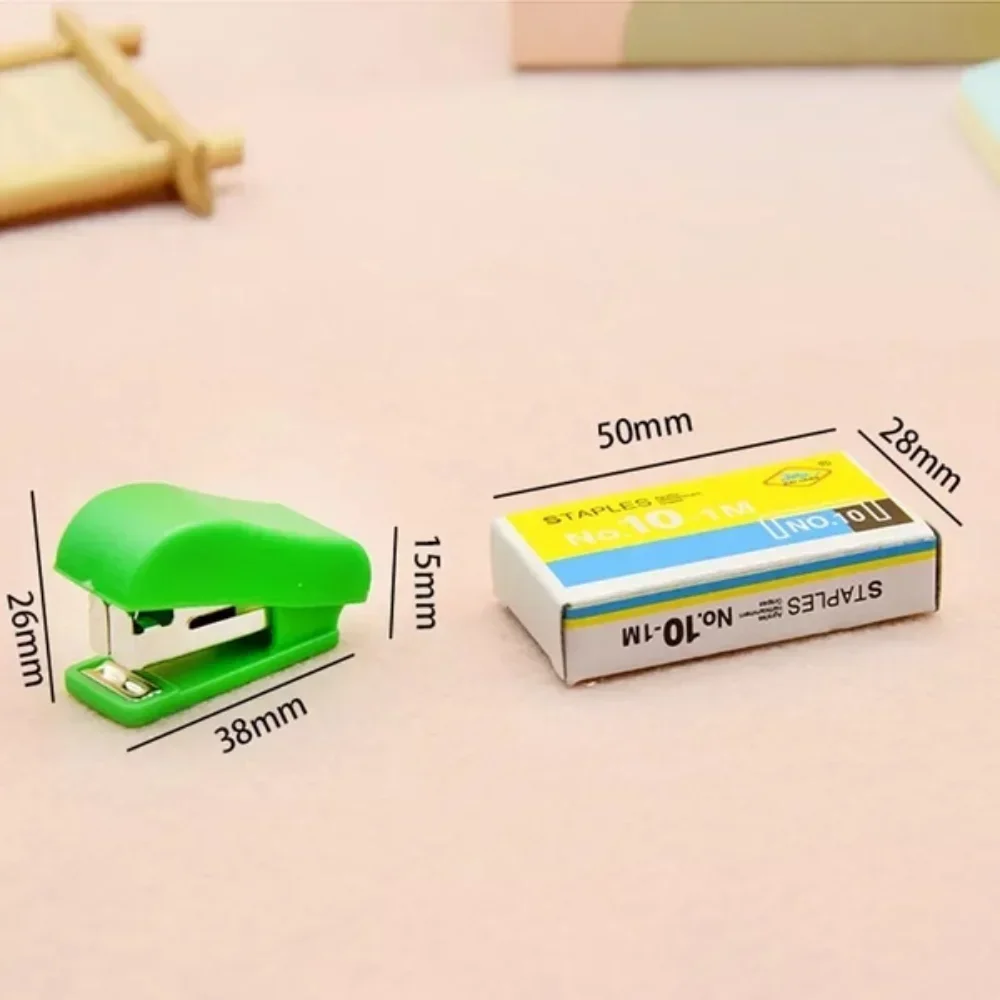 STONEGO Mini Stapler Set Portable Office Supplies Cute Stapler with 50 Staples 0.9cm for A4 Paper Random Color
