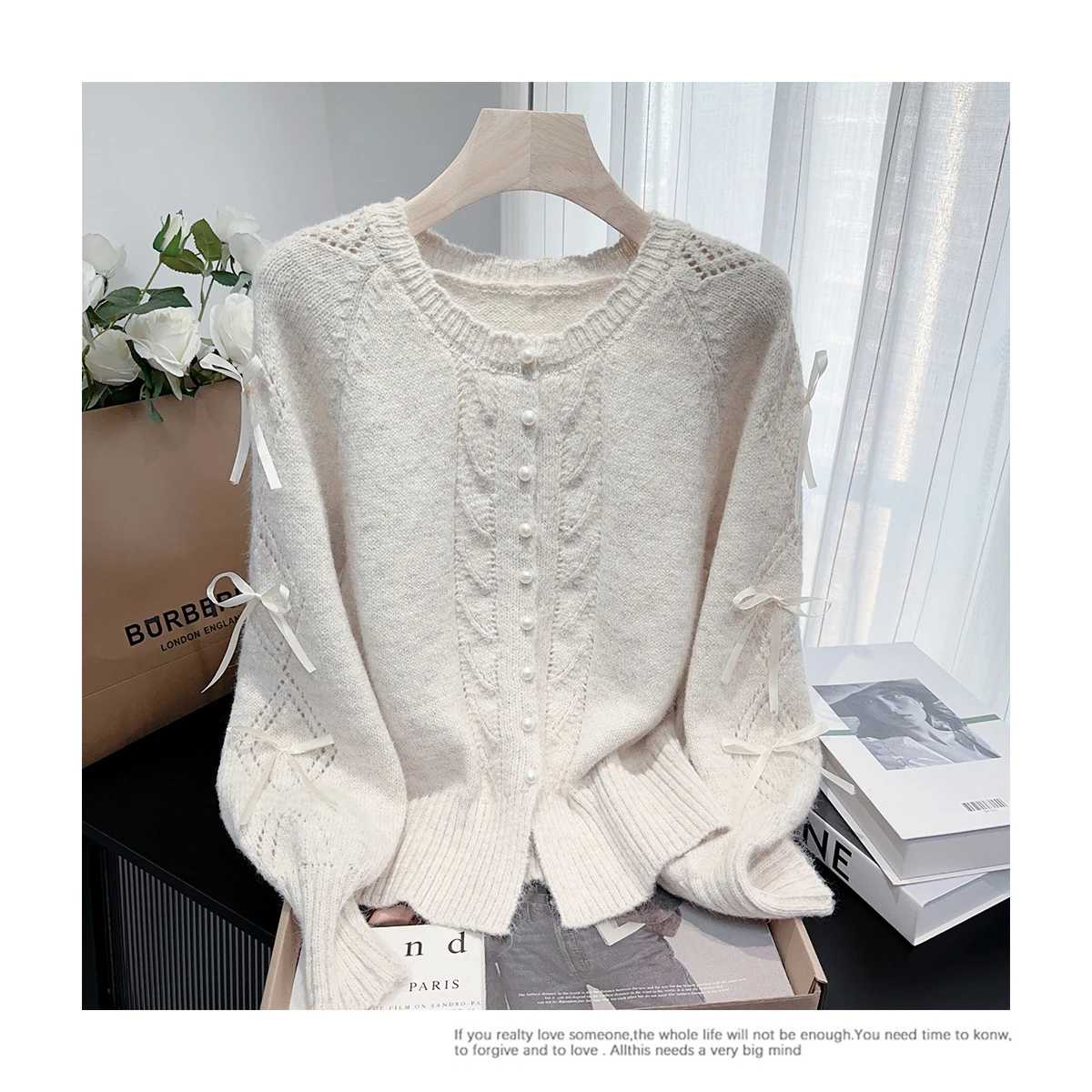 

Women's Apricot Design Bow Hollow Sweater 2000s French Elegant Gentle Autumn And Winter New Loose Short Knitted Sweater Chic Top