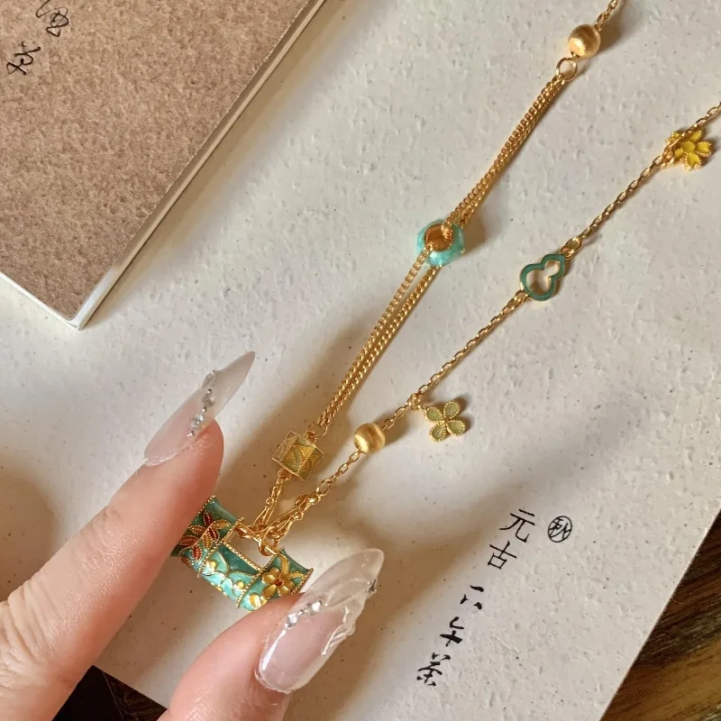 Vintage palace style green enamel floral Ruyi necklace exquisite small lock bag flower pendant collar chain charm jewelry gift