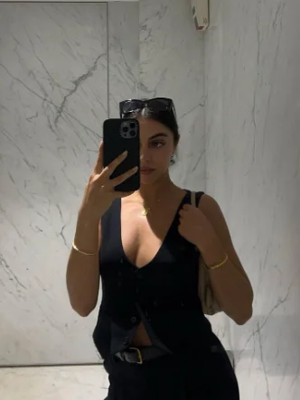 

V Neck Sleeveless Sexy Fashion Crop Top Women Split Front Fitted Black Elegant Vest 2026 Party Office Casual Clubwear Outfit