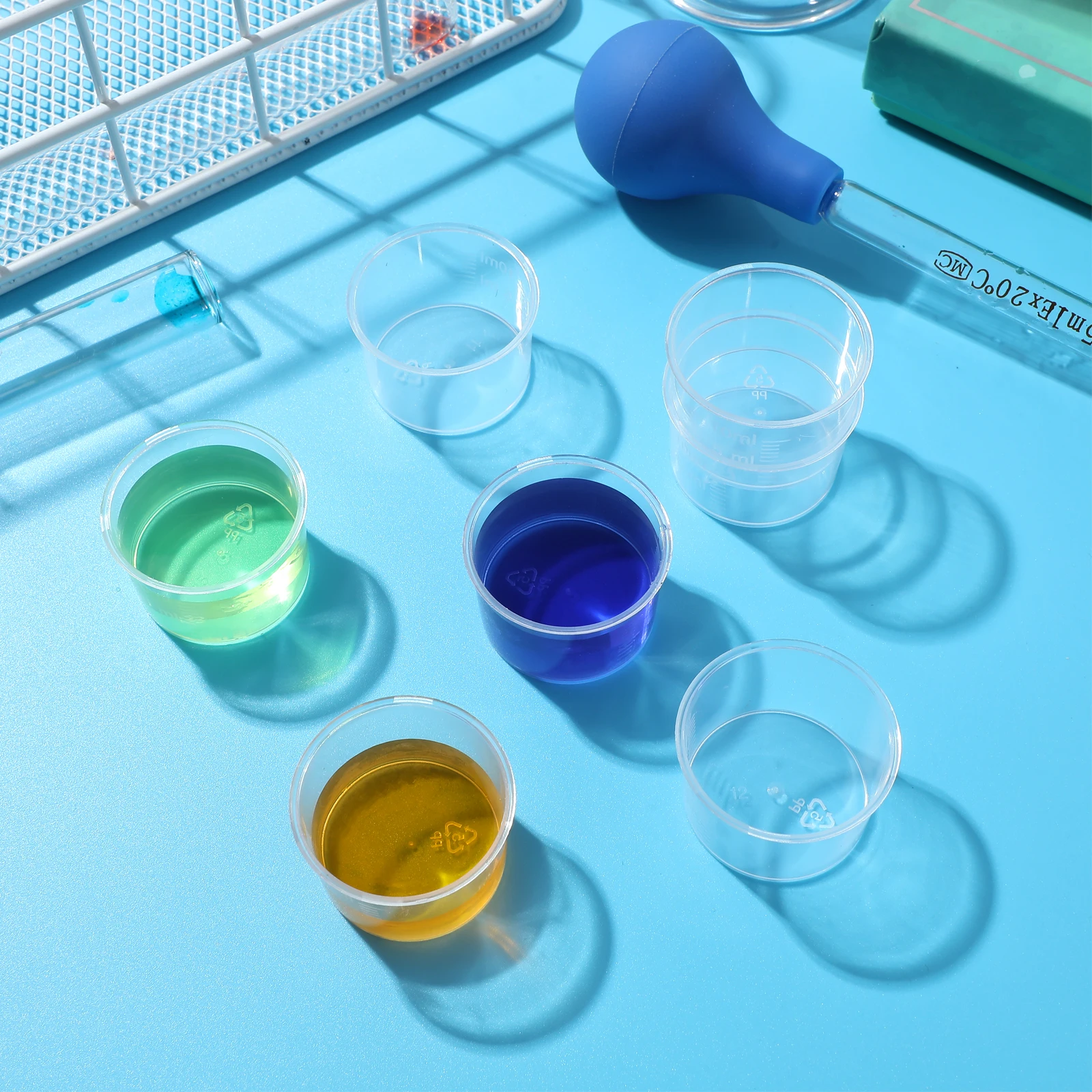 

100Pcs Clear Plastic Measuring Cup with Precise Scale Reusable Liquid Volume Cups for School Lab and Home Measuring Cup