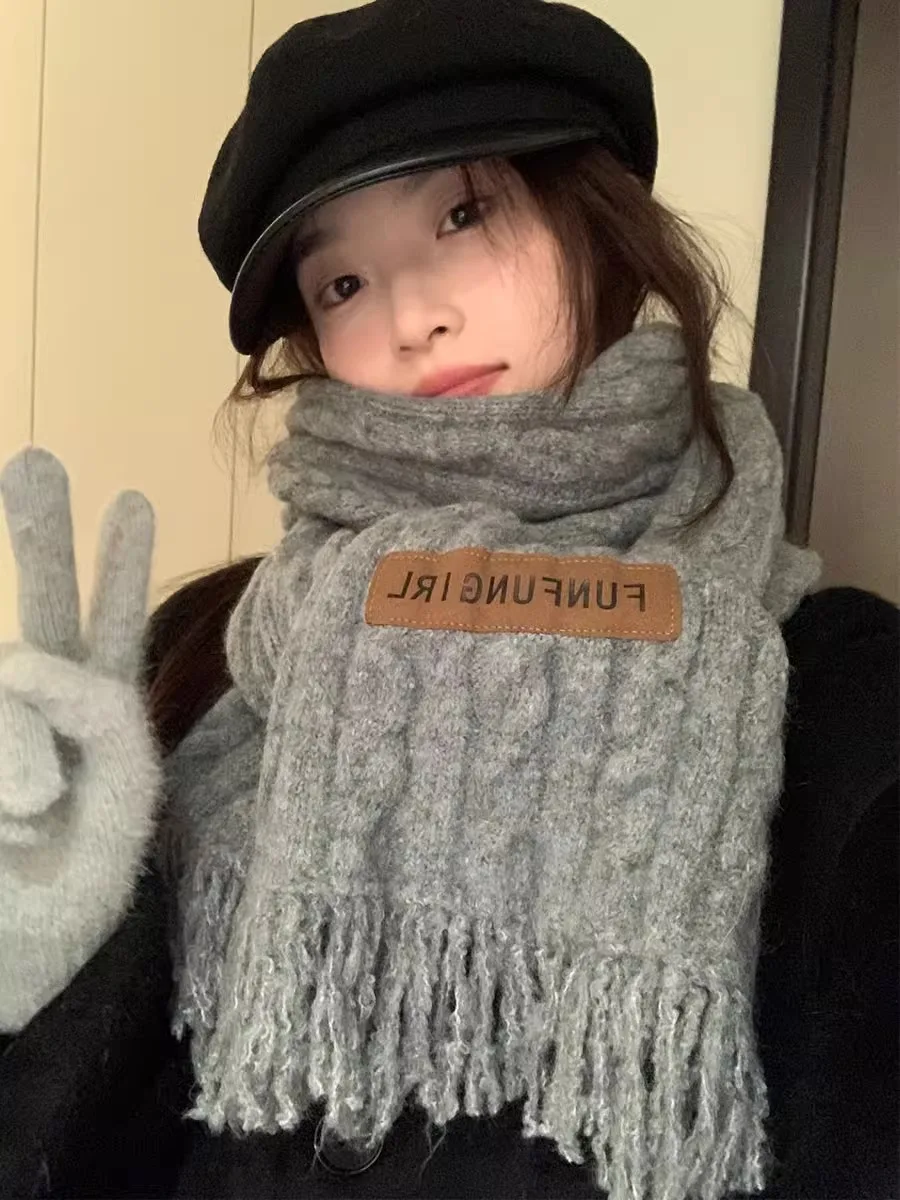 

New Winter Version Of The Korean Version Of All-Purpose Knitted Warm Neck Scarf Neck Cold Scarf Shawl Dual-Use