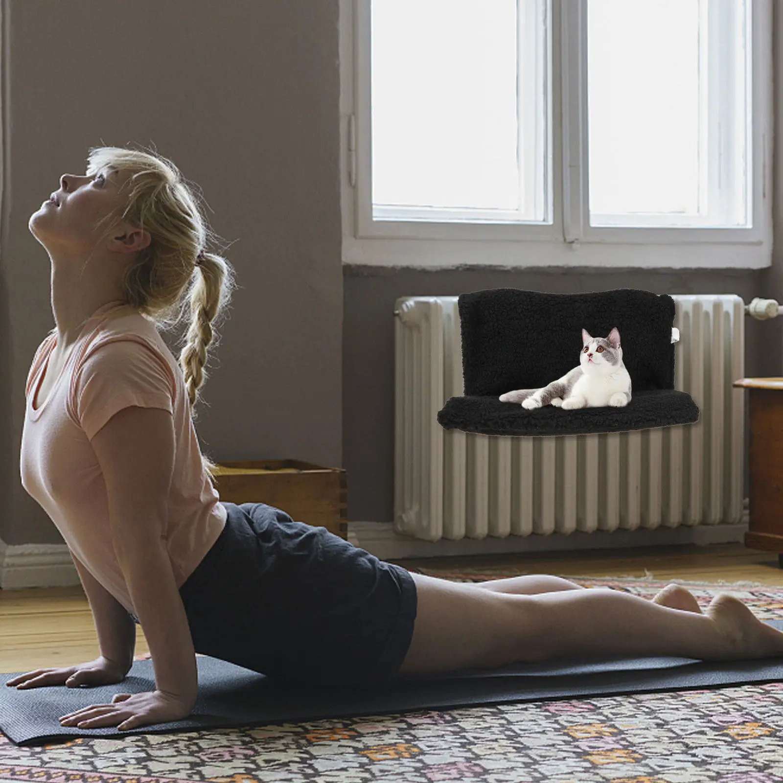 

Подвесная железная рама-гамак для кошек на радиатор: уютная теплая лежанка для зимы с мягкой подушкой