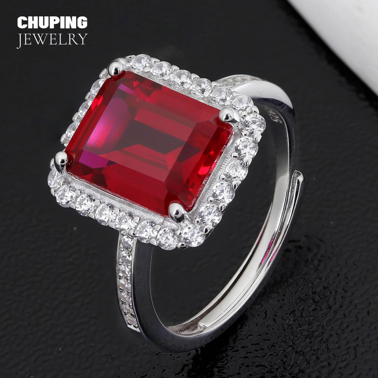 

ChuPing Lab Grown Рубиновое кольцо Изумрудная огранка 8*10 мм 4CT 925 Серебряное юбилейное кольцо для женщин Обручальное кольцо Классический подарок на помолвку