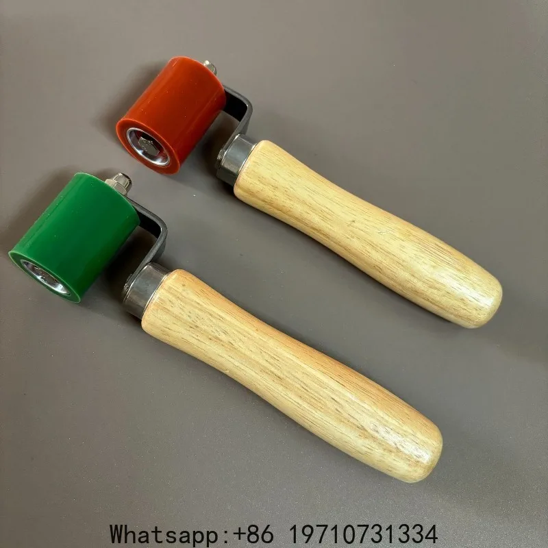 

Manual Silicone High Temperature Resistant Double Bearing Waterproof Film Material Advertising Cloth Roller