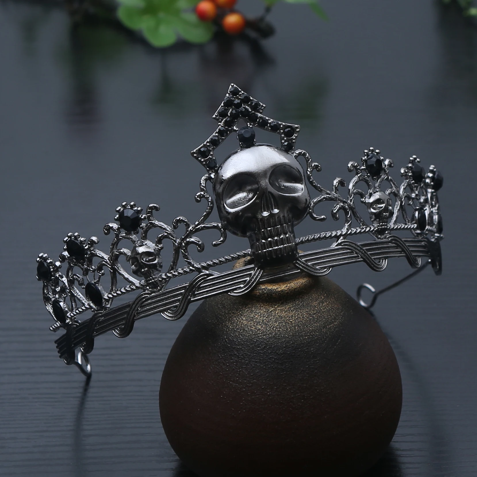 Halloween Personalisierte Totenkopfkrone Gothic Punk Accessoires Rollenspiel Party Feiertags-Matching-Krone – Detail 3