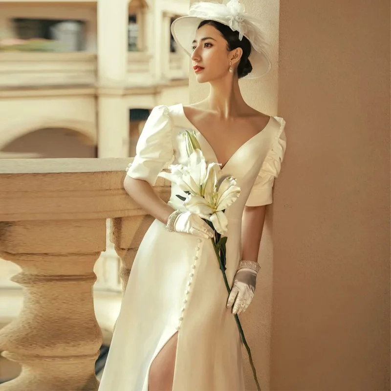 2022 Simple Floor Length French Soft Satin Vintage Puff Sleeves V Neck Backless Slit ウエディングドレス Wedding Dress Gown Bridal