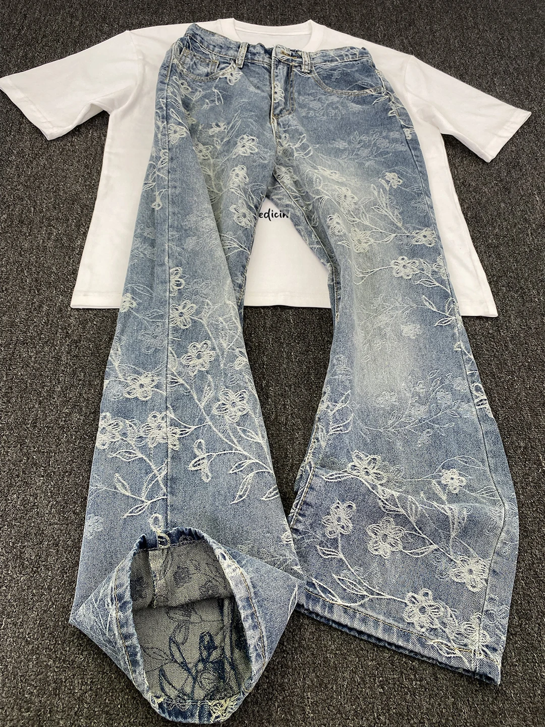 

Мужские джинсы Waed Denim: Модные брюки с микро-клешем, прямым кроем, средней посадкой, вышивкой и цветочным принтом для осеннего гардероба