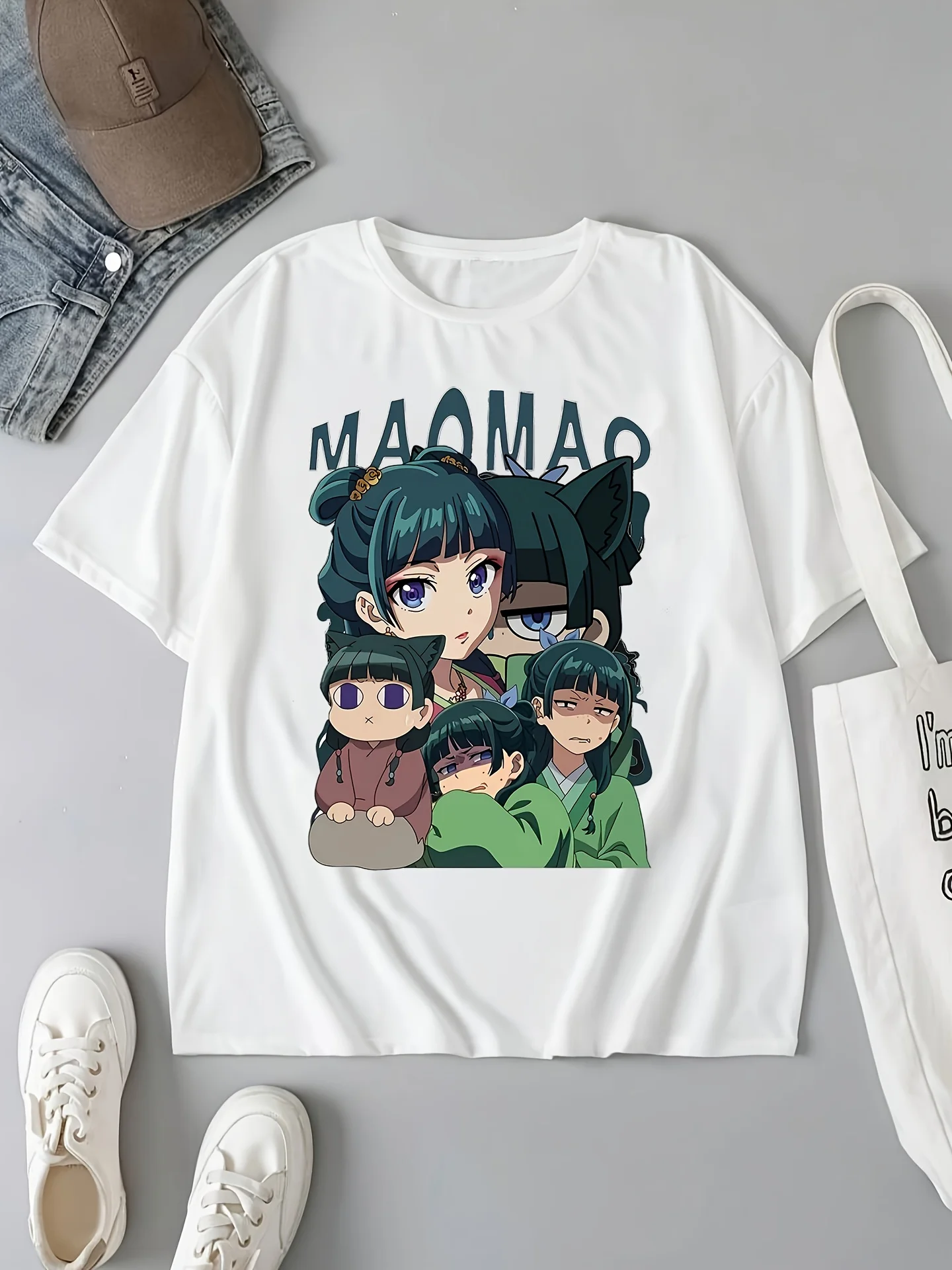 Damska koszulka z grafiką - codzienna bluzka z krótkim rękawem i okrągłym dekoltem, inspirowana anime, idealna na wiosnę i lato, biała