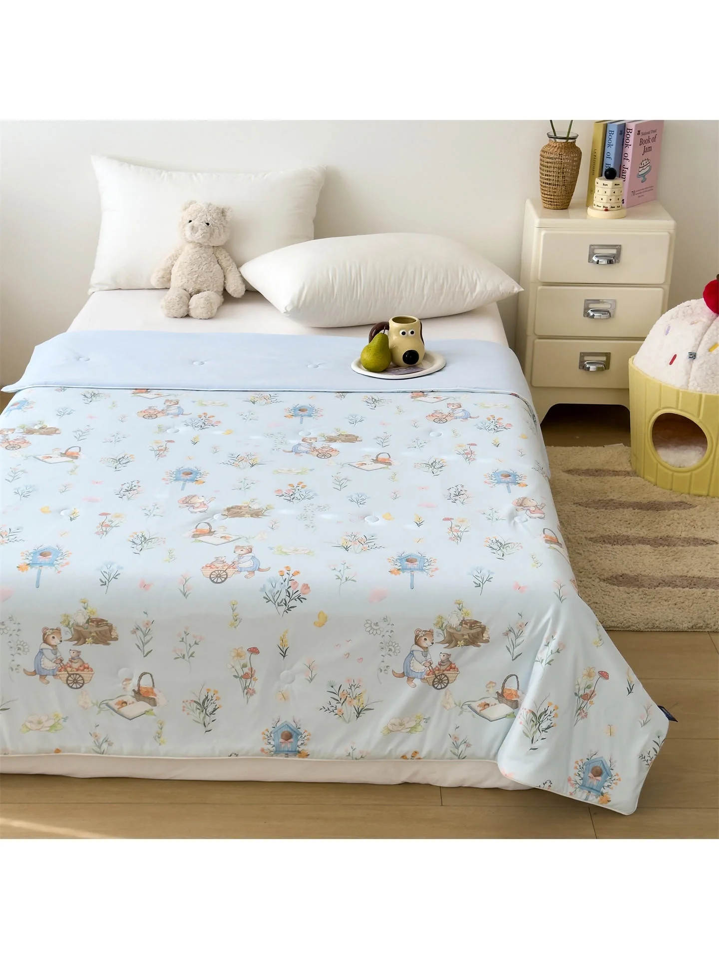 

Feel Summer Quilt Cartoon Design Machine Washable Lightweight Air Conditioning Blanket Spring Summer New Arrival