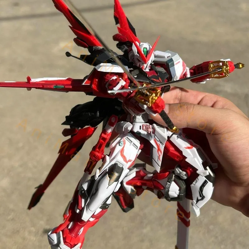 DABAN 8812A MB 1/100 Astray Red Frame Assembly Model Kit Flight Unit Sword Actiefiguren Robot Plastic Model Custom Gift Speelgoed