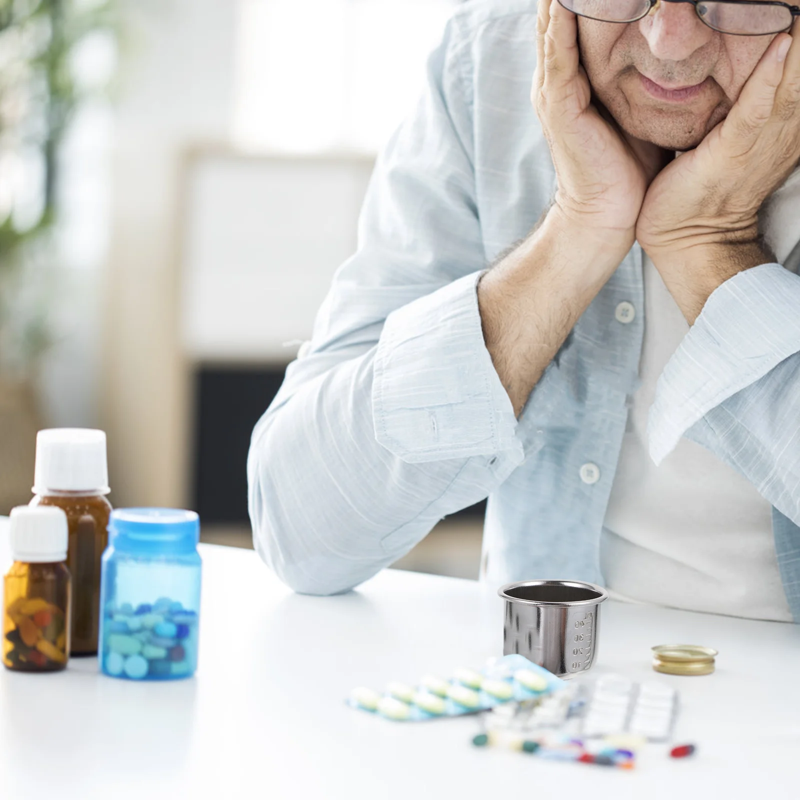 

4Pcs Stainless Steel Measuring Cups High Quality No Side Leakage Long Life Graduated Tool Medicine Cup Silver Measuring Cup