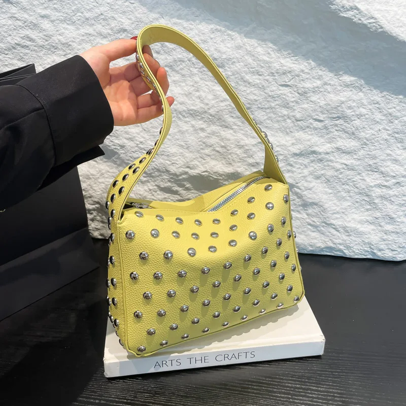 حقيبة اليد المخصصة الجديدة لعام 2025 للكتف والإبط عصرية وعالية الجودة وقدرتها سعة كبيرة