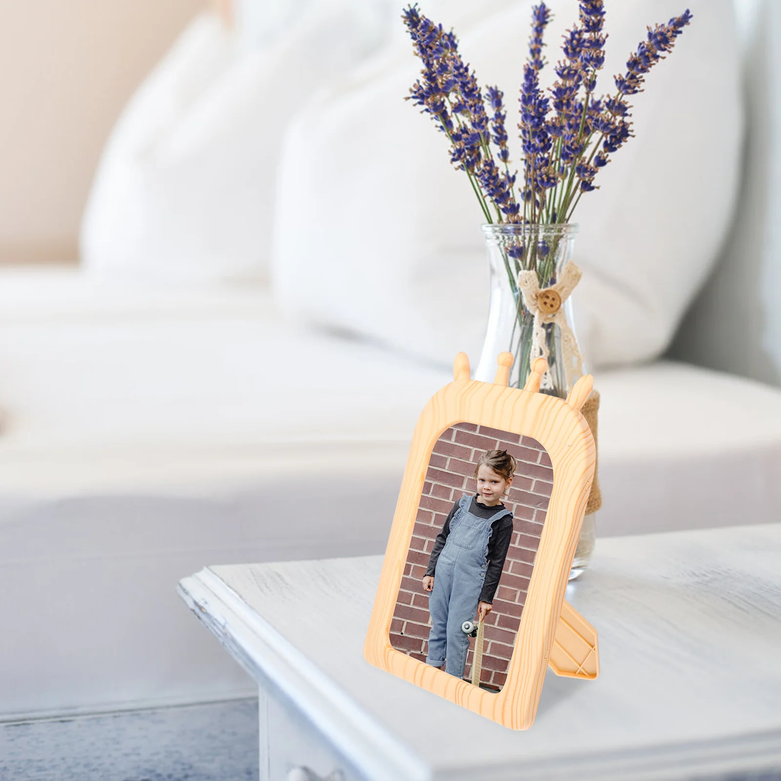 

7inch Cartoon Giraffe Shape Photo Frame Nordic Desktop Tabletop Photo Holder Wall-Mounted Picture Frame Imitation Wood