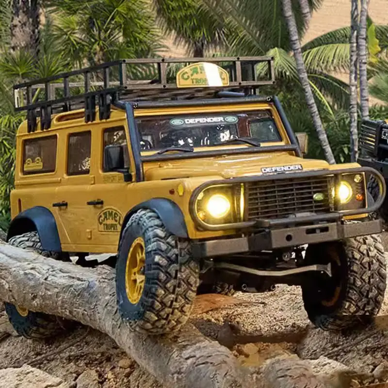 In Stock Fms 1:24 Fcx24m Camel Cup Simulation Defender 90/110 First Generation Range Rover Discovery Climbing Off Road Vehicle