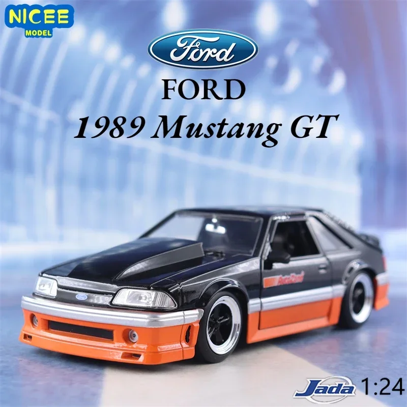 

Модель литая автомобиля Ford Mustang GT 1:24 1989, модель автомобиля из металлического сплава, декоративный дисплей, коллекционные подарки J337