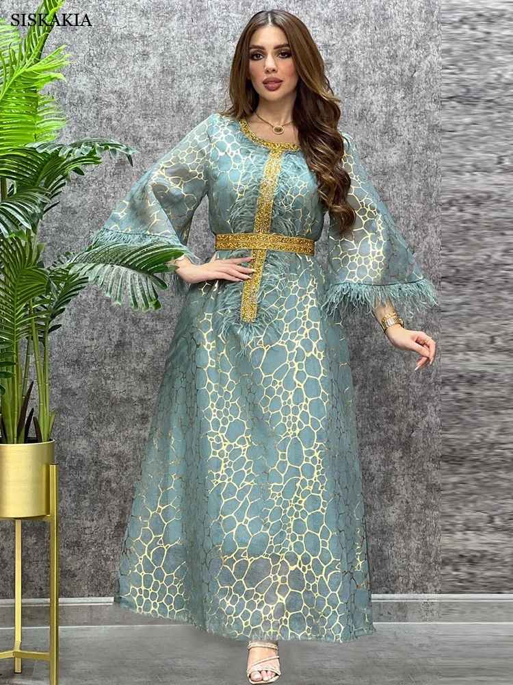 

Siskakia Wedding Party Dresses 2022 Dubai Turkey Arab Moroccan Jalabiya Mesh Gold Stamping Rhinestones Feather Tape Gulf Abayas