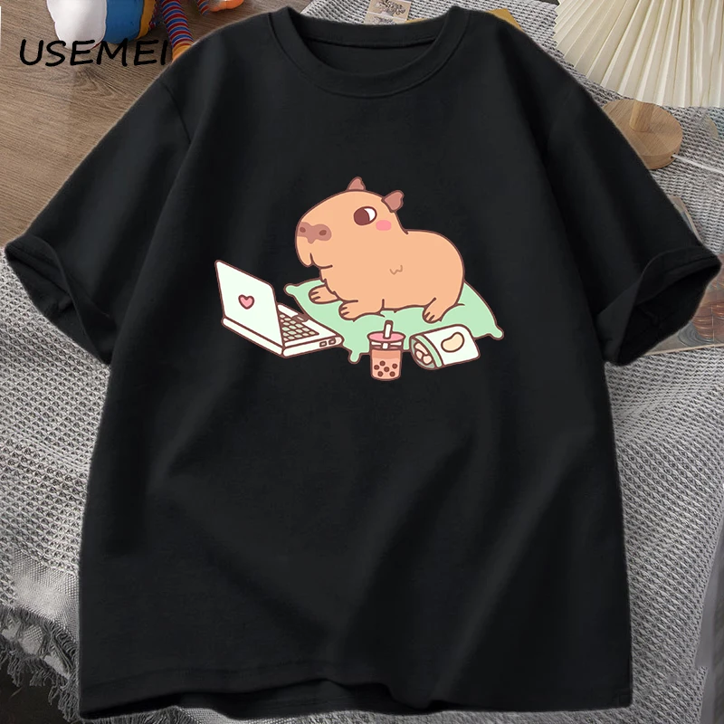 Capybara Use Computer Tshirt Men Funny Loose Cotton Tops Casual Summer Clothes Oversize Soft T-Shirt Man Clothes Streetwear Top