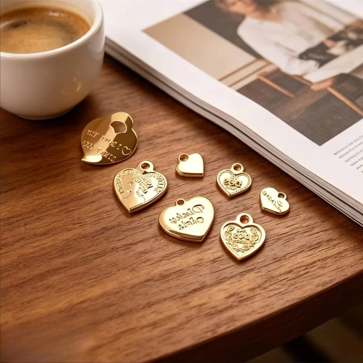 Brass 14K Gold Plated Anti-tarnish Engraved Letter Heart Queen Portrait Tag Charms DIY Earring Jewelry Findings