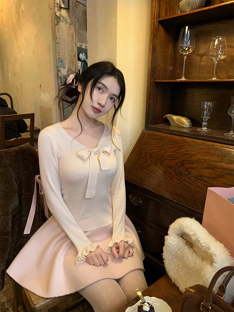 

Sweet Heart Knitted Top Women's Skin-friendly Knot Base irt Beautiful Unique Fiing Little Peace Long Sve Reg...