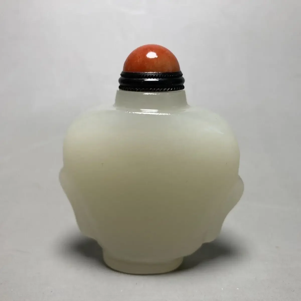 Chinese Hand-Carved White Jade Glass Snuff Bottle Collection Gift