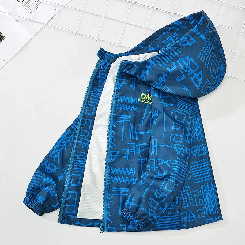 Boys spring and autumn coat thin children's foreign style hooded top children's windbreaker jacket spring and autumn