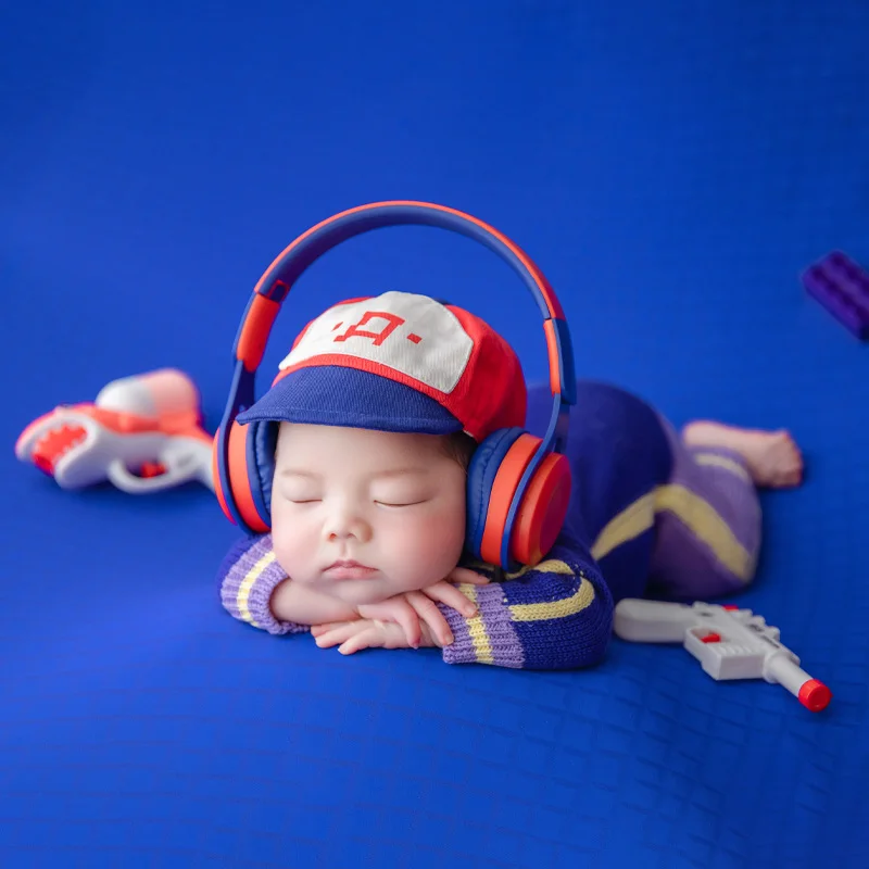 Crochet Newborn Outfit Baby Boy Newborn Photography Outfits Knitted Clothes Hat Headphones Photoshoot Prop Baby Creative Costume